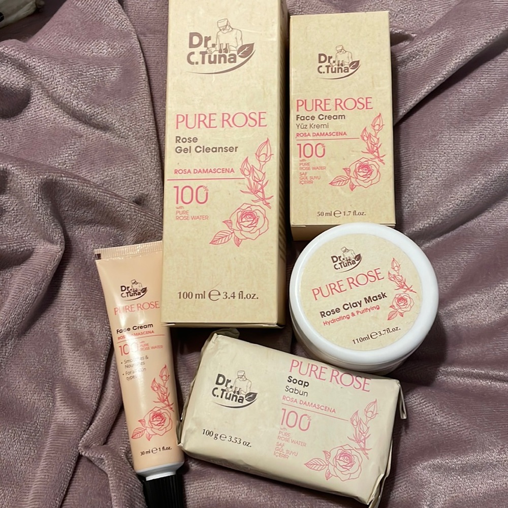 Farmasi dr Tuna Rose bundle